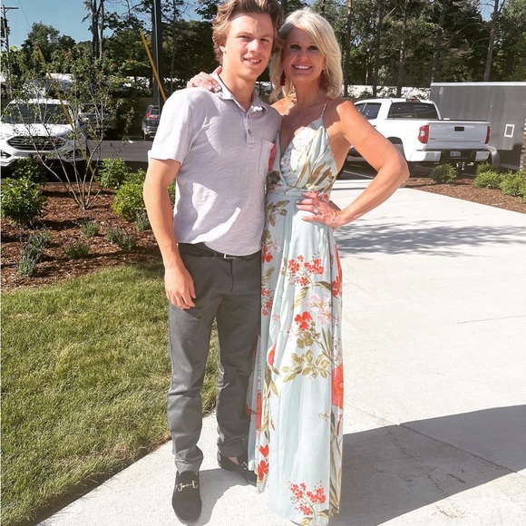 Meet your Posher, Annie - Picture 4 of 6